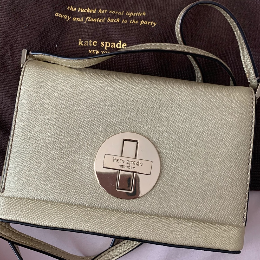 🚫SOLD🚫Kate Spade Mini Crossbody bag